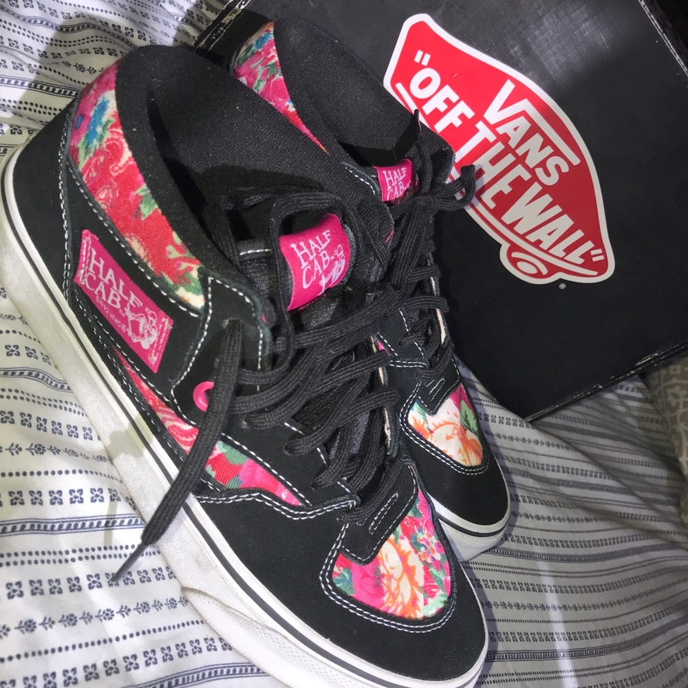 Half-Cab (Multi-Floral) True White Vans